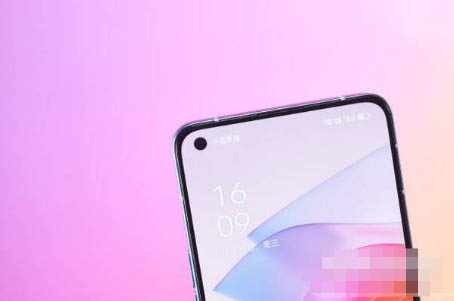 OPPOReno7新年版与OPPOReno7有啥区别?