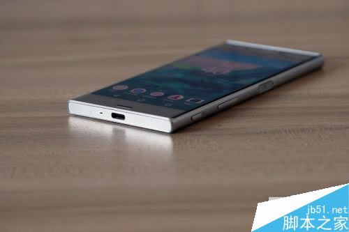 三星C9 Pro与索尼Xperia XZ哪一个值得买？三星C9 Pro与索尼Xperia XZ所有方面对比评测