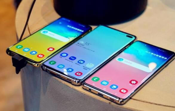三星s10+与华为mate20pro哪一个好 四方面评测三星s10+与华为mate20pro