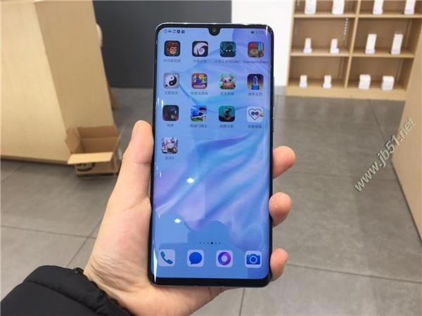 华为p30和华为mate20pro哪款值得购买?华为p30和华为mate20pro区别对比_手机评测_手机学院_本站