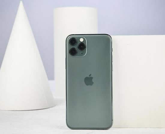 华为Mate30 Pro全面对比苹果iPhone 11 Pro 哪一款更值得买_手机评测_手机学院_本站