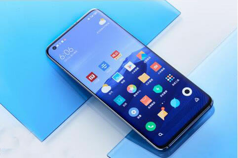 小米10和华为mate30哪个好?小米10和华为mate30对比评测_手机评测_手机学院_本站