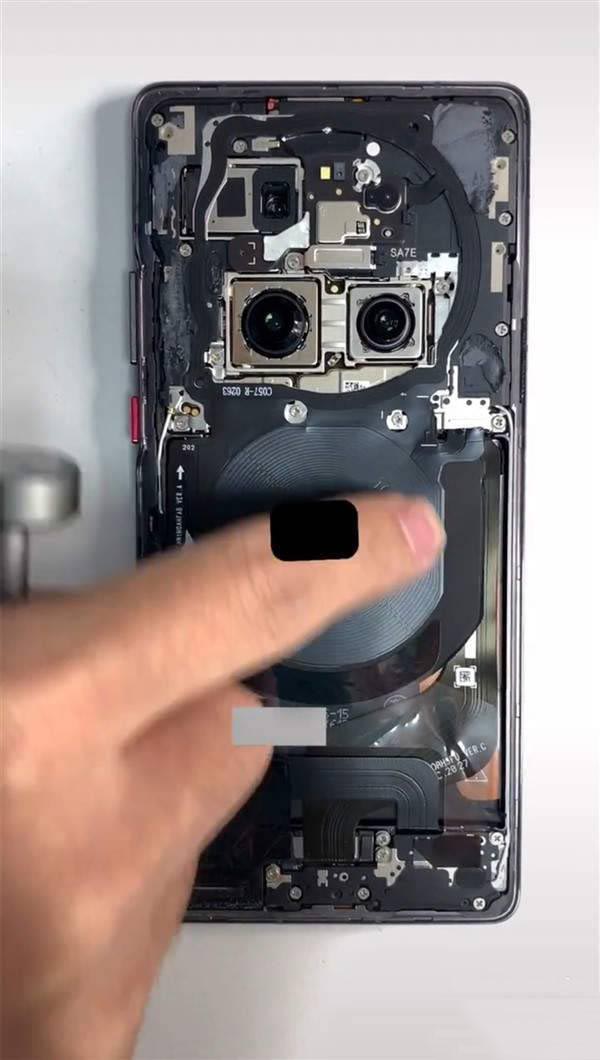 华为Mate40Pro对比iPhone12Pro哪个好?_手机评测_手机学院_本站