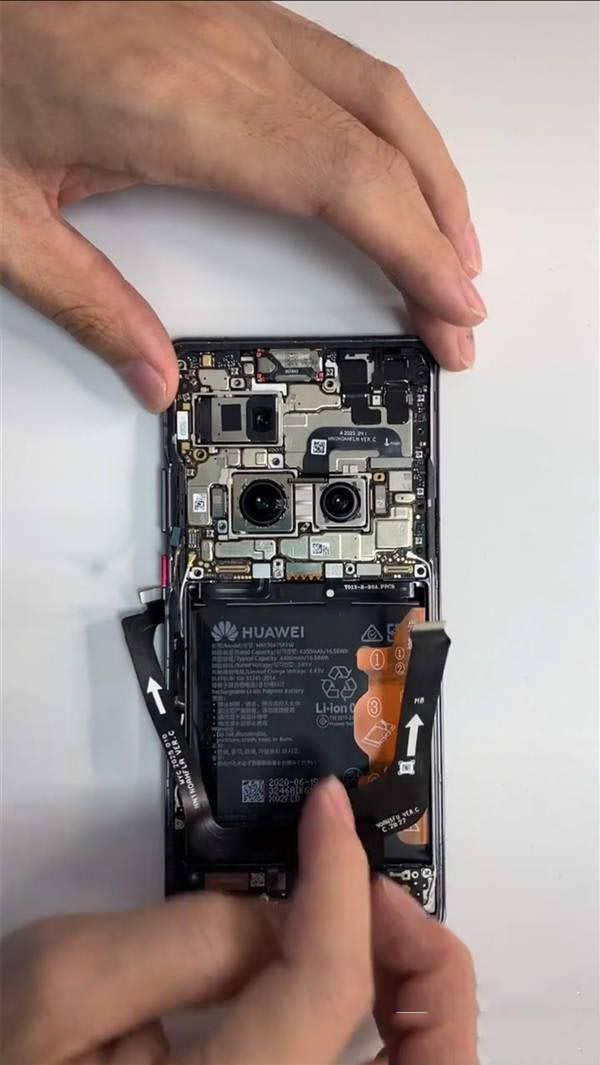 华为Mate40Pro对比iPhone12Pro哪个好?_手机评测_手机学院_本站