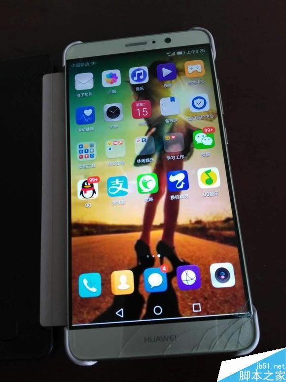 Mate 9发售仅12小时就碎屏:其实不用怕!