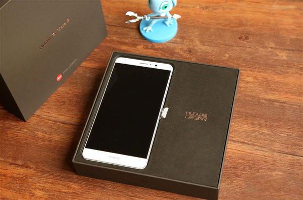 华为Mate9陶瓷白版好看吗?华为Mate9陶瓷白真机开箱图片