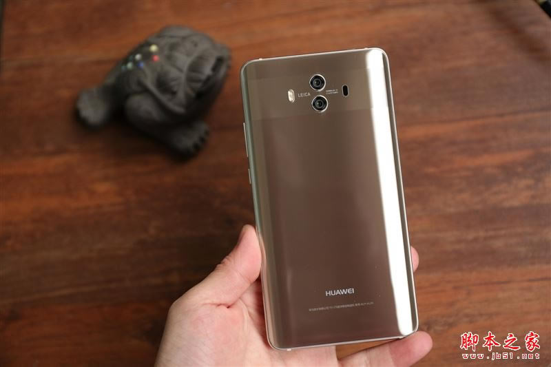 国产最强旗舰!HUAWEI Mate 10首发评测:插根线秒变PC