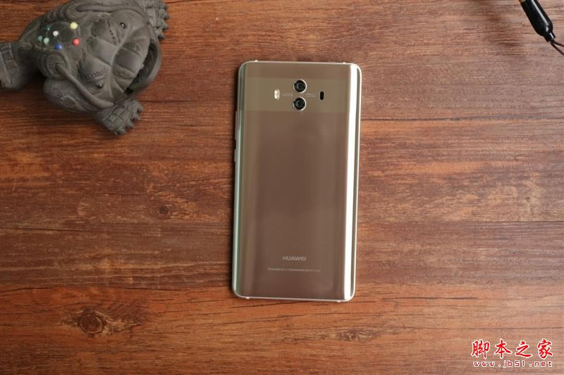 国产最强旗舰!HUAWEI Mate 10首发评测:插根线秒变PC