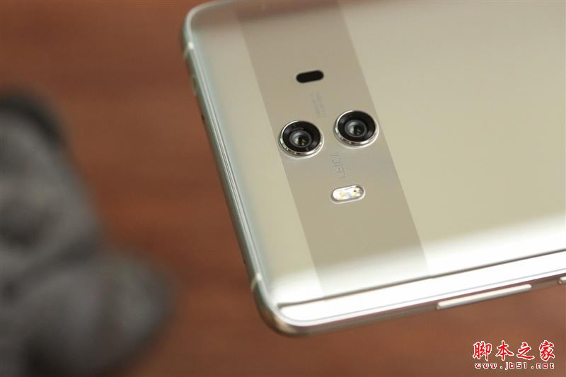 国产最强旗舰!HUAWEI Mate 10首发评测:插根线秒变PC