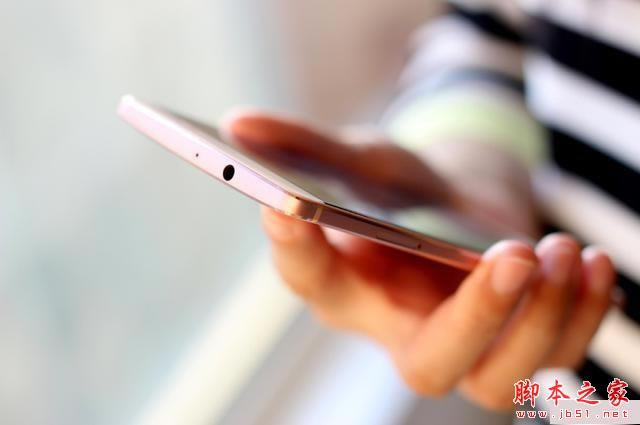华为mate8和苹果6s哪个好?华为mate8和iPhone6s详细对比评测_手机评测_手机学院_本站