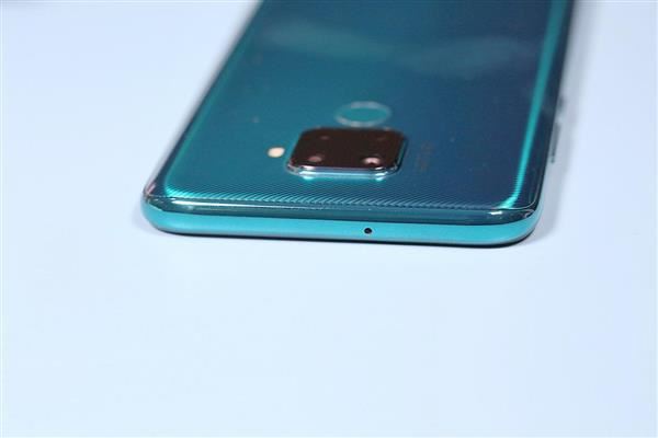 华为nova5i Pro手机值得买吗 华为nova5i Pro手机详细评测_手机评测_手机学院_本站