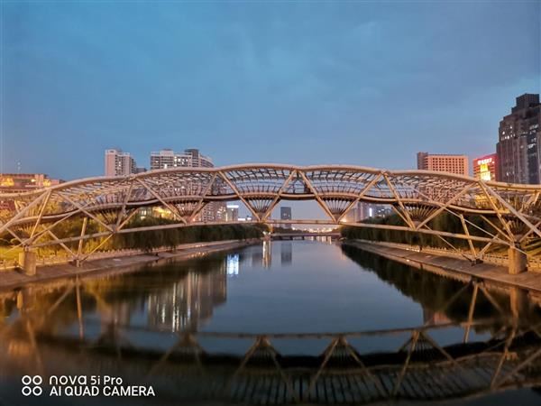 华为nova5i Pro手机值得买吗 华为nova5i Pro手机详细评测_手机评测_手机学院_本站