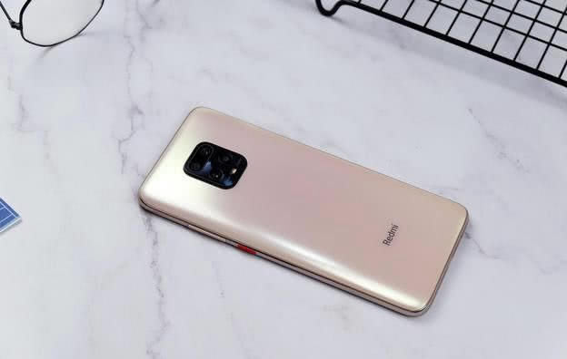 相差300元redmi 10X和荣耀X10哪款值得入手?_手机评测_手机学院_本站
