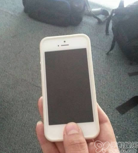 iPhone5S与索尼L39h Honami哪个好用些_iphone指南