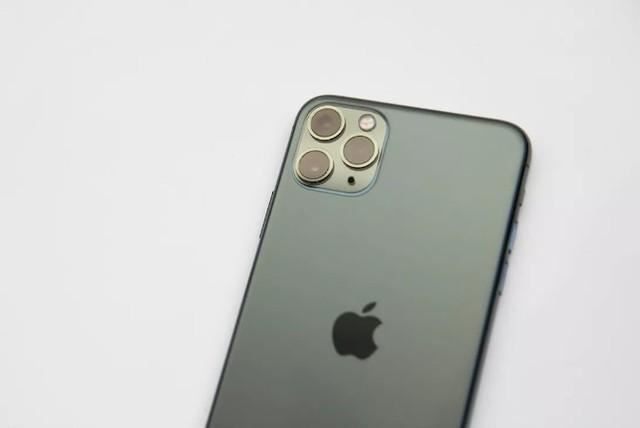iPhone11系列VS三星Note10系列:三星Note10胜出!_手机评测_手机学院_本站