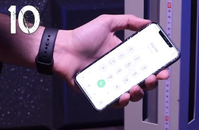 iPhone11Pro屏幕和玻璃后盖防摔吗?_苹果手机_手机学院_本站