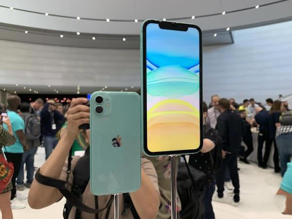 iPhone11系列哪款好 iPhone11系列外观、配置、性能、拍照、续航及评测_手机评测_手机学院_本站