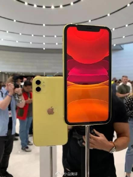 iPhone11哪个颜色最好看?iPhone午夜绿上手实拍