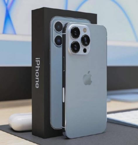 iPhone13pro远峰蓝实物图 iPhone13pro远峰蓝色好看吗_苹果手机_手机学院_本站