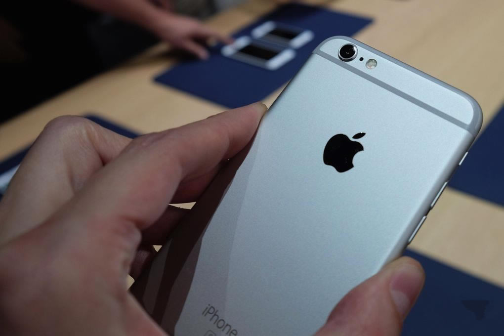 9 iPhone6s玫瑰金怎么样?玫瑰金iPhone6s真机上手视频评测及高清图_手机评测_手机学院_本站