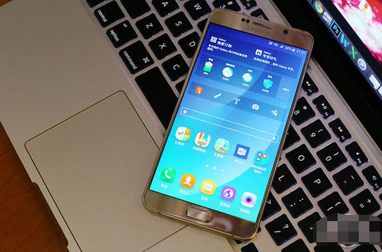 年度旗舰王之争:iPhone6s/三星note5/华为mateS/索尼Z5详细对比评测