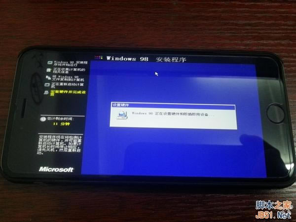 那画面太美:iPhone 6 Plus刷上Win98