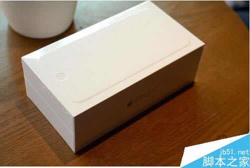 1.jpg 苹果iPhone6 Plus上手体验评测 港版iPhone6 Plus开箱视频 _手机评测_手机学院_本站