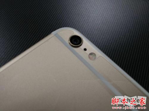 哪个更Plus?荣耀6 Plus与iPhone 6 Plus外观对比评测_手机评测_手机学院_本站