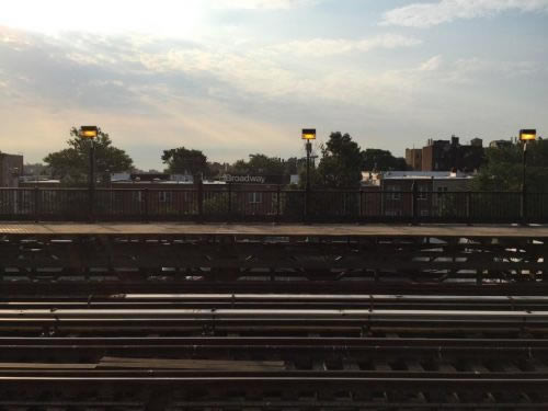 三星Note5与iPhone6 Plus拍照哪个好?三星Note与iPhone6 Plus拍照对比评测_手机评测_手机学院_本站