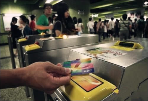 十一黄金周香港抢购iPhone6 港版iPhone6/iPhone6 Plus购机全攻略_苹果手机_手机学院_本站