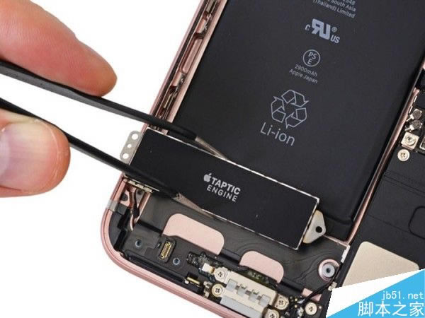 iPhone7 Plus究竟有多大的电池?iPhone7Plus电池容量大小