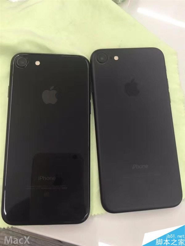 iphone7黑色、亮黑色真机开箱对比图:最后一张亮了