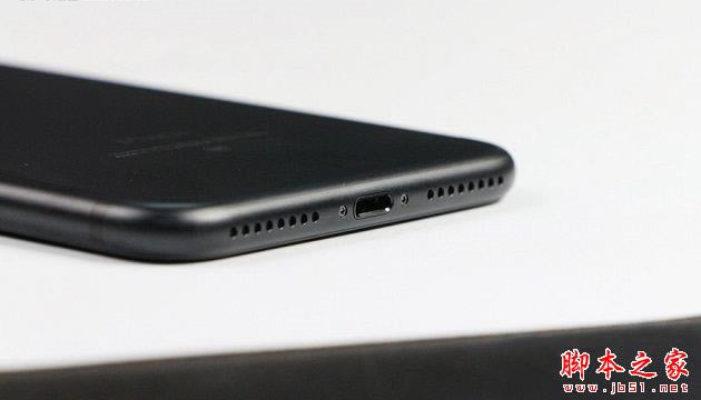 iPhone7 Plus黑色还是亮黑好看?黑色与亮黑色对比图赏