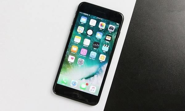 一加5和iPhone7 Plus哪个值得买?一加5和iPhone7 Plus全面对比评测_手机评测_手机学院_本站