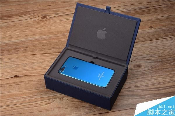 亮蓝色定制版iPhone 7国内惊艳开箱图赏:骚到极致_苹果手机_手机学院_本站