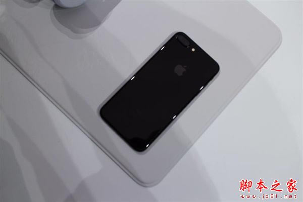 iphone7亮光黑好看吗 苹果iphone7/7plus亮光黑有32G的吗?