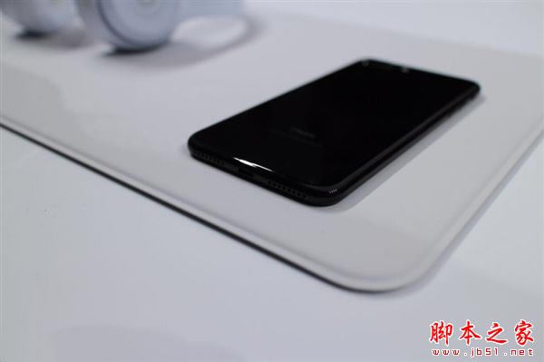 iphone7亮光黑好看吗 苹果iphone7/7plus亮光黑有32G的吗?