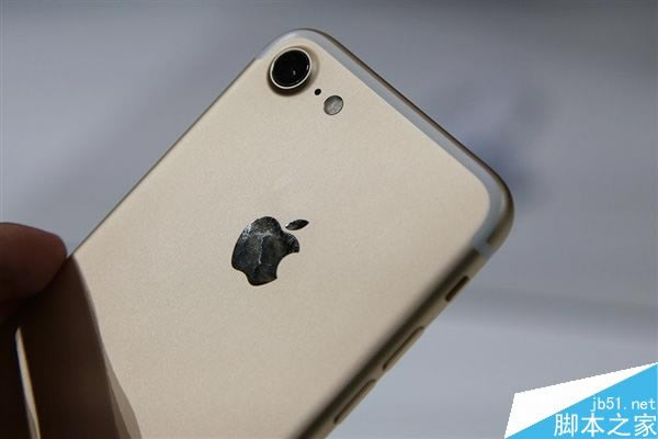哪个好看?iPhone 7土豪金对比6s土豪金高清图赏_苹果手机_手机学院_本站