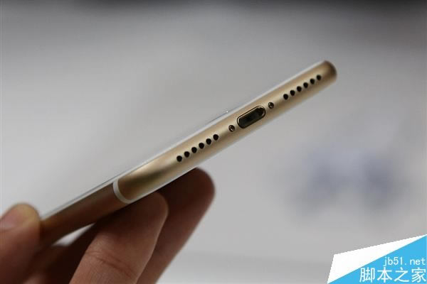 哪个好看?iPhone 7土豪金对比6s土豪金高清图赏_苹果手机_手机学院_本站