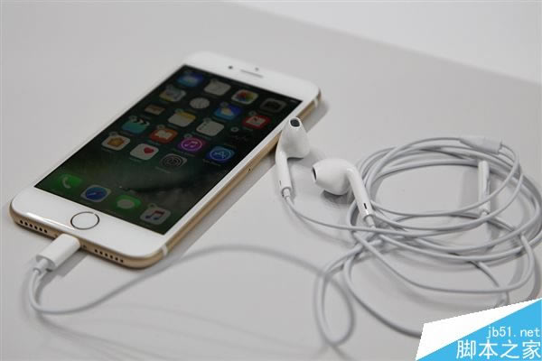 哪个好看?iPhone 7土豪金对比6s土豪金高清图赏_苹果手机_手机学院_本站
