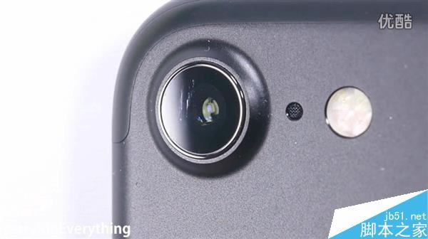 耐用度如何?黑色iPhone 7首发刮划、掰弯测试视频_苹果手机_手机学院_本站
