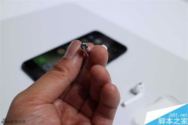 iPhone7 AirPods怎么样?AirPods耳机卖多少钱?