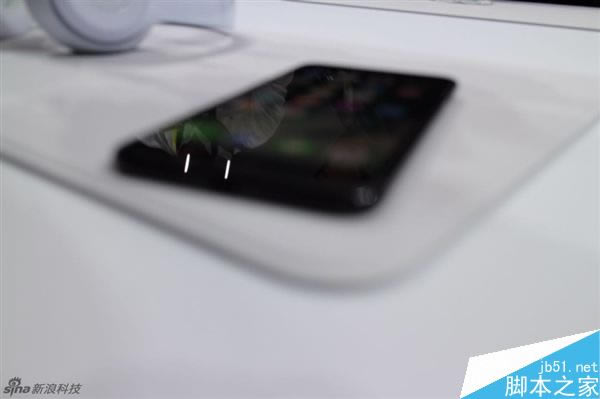 iPhone 7现场真机图赏:亮光黑、黑色你更爱谁?
