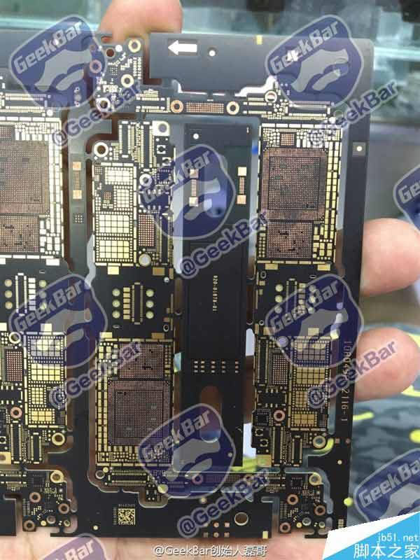 iPhone 7主板谍照首曝光!变化巨大