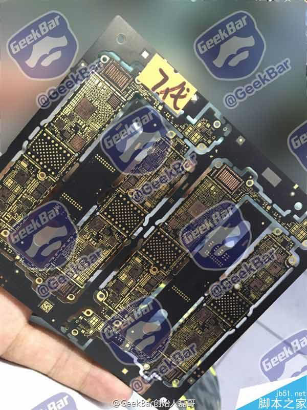 iPhone 7主板谍照首曝光!变化巨大