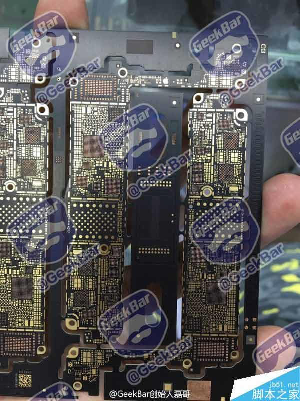 iPhone 7主板谍照首曝光!变化巨大