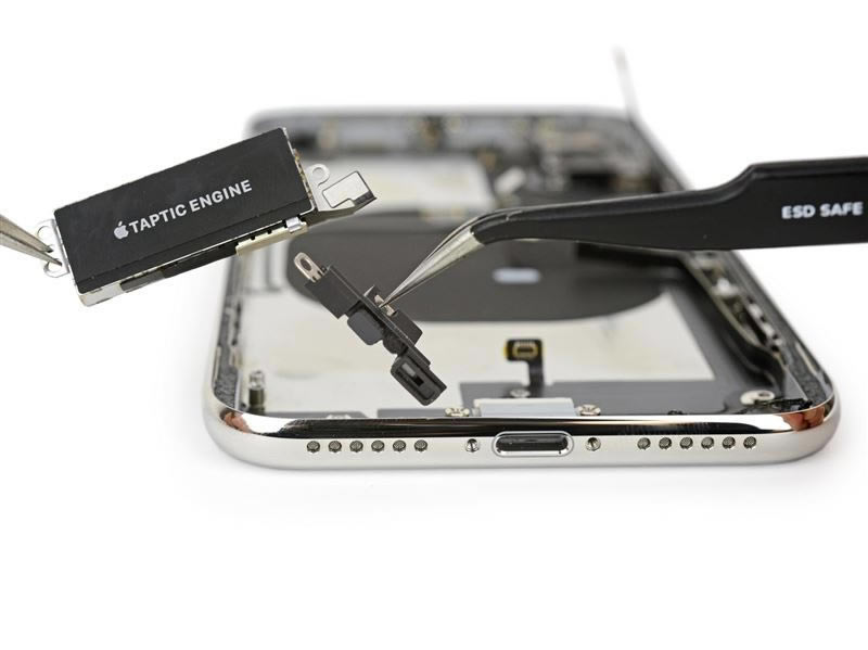 iPhone X最专业深度拆解!惊现神秘芯片