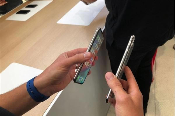iPhone XR和苹果X哪个好 iPhone X和iPhone XR区别对比介绍_苹果手机_手机学院_本站