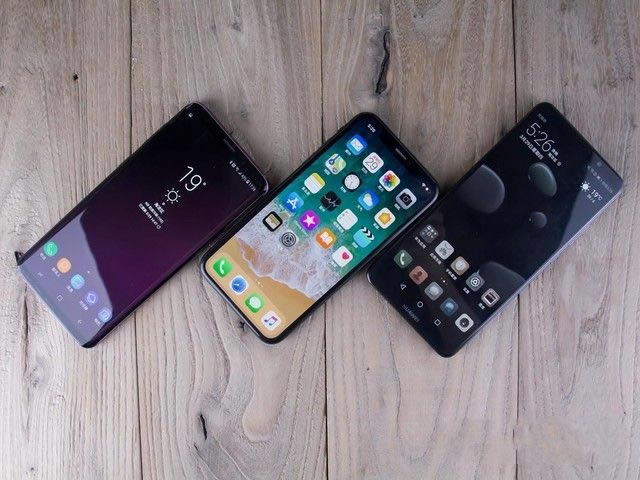 谁是顶级旗舰机?三星Galaxy S9+、iPhone X和华为Mate10 Pro详细对比评测_手机评测_手机学院_本站