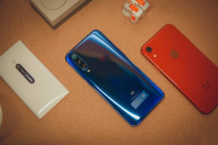 小米9和iPhone XR哪个值得买 小米9和iPhone XR手机区别对比_手机评测_手机学院_本站